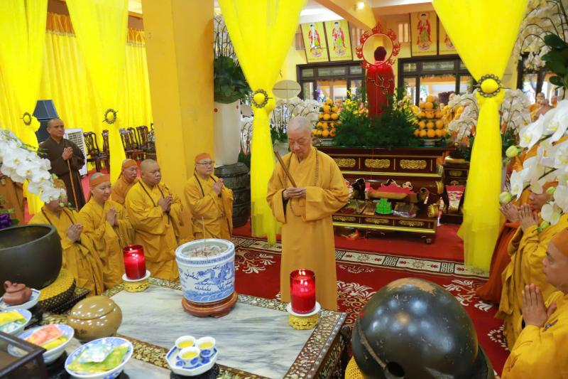 Pháp chủ Giáo hội Phật giáo Việt Nam tưởng niệm trưởng lão hòa thượng Thích Trí Tịnh - Ảnh 3.