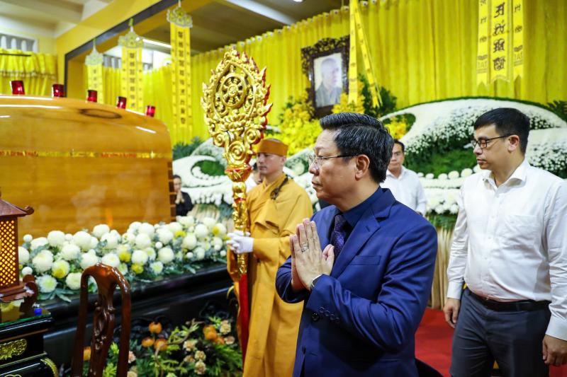 Lãnh đạo Đảng, Nhà nước, MTTQ Việt Nam viếng tang trưởng lão hòa thượng Thích Trí Tịnh- Ảnh 5.