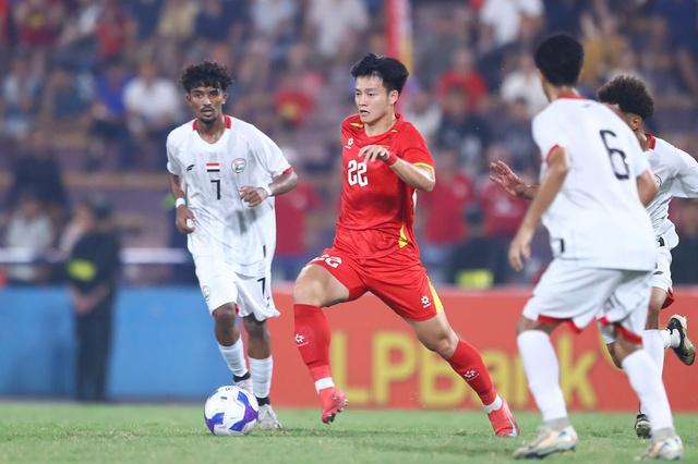HLV Kim Sang-sik lưu ý một điều cực quan trọng về U.23 Việt Nam, sao Việt kiều được khen ngợi- Ảnh 2.