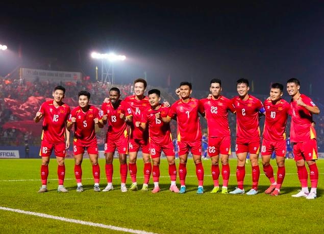 Thử đoán HLV Kim Sang-sik sẽ thử nghiệm những gì khi Việt Nam tái đấu Nepal?
- Ảnh 1.
