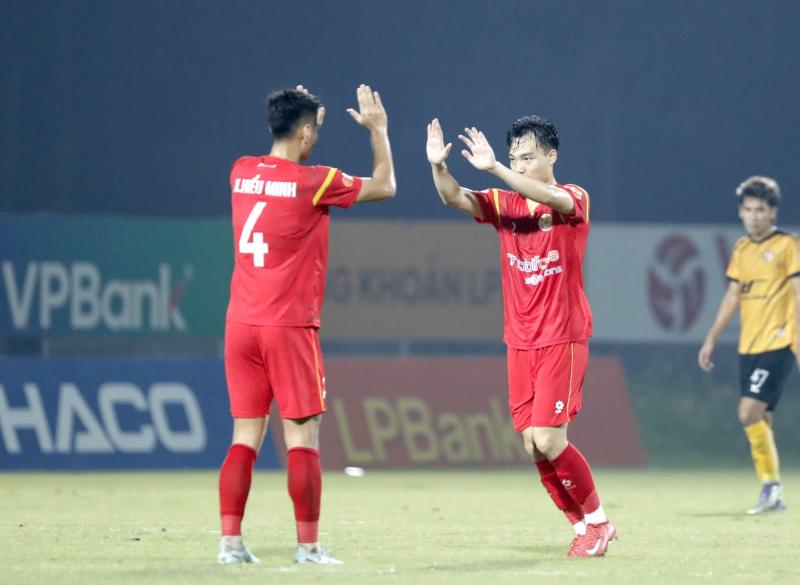 Sao U.23 Việt Nam thi nhau ghi bàn, PVF-CAND và Thanh Hóa đua tỷ số kịch tính- Ảnh 5.