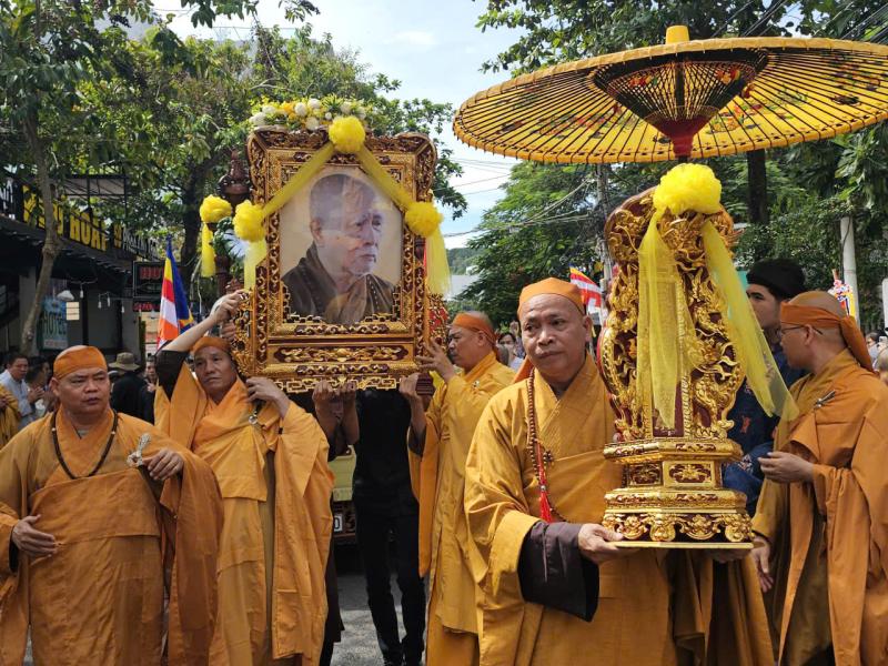 Kim quan trưởng lão hòa thượng Thích Trí Tịnh nhập tháp tại Vũng Tàu   - Ảnh 10.