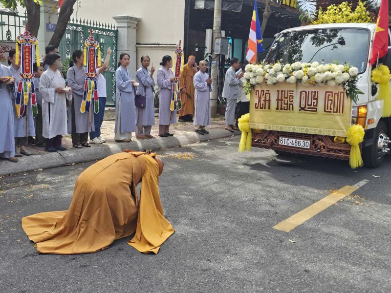 Kim quan trưởng lão hòa thượng Thích Trí Tịnh nhập tháp tại Vũng Tàu   - Ảnh 11.