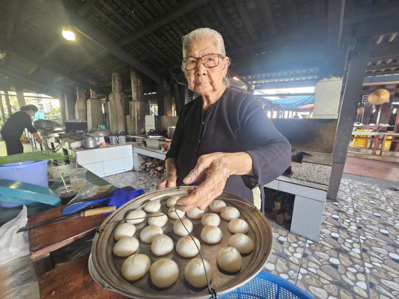 Nhà lớn Long Sơn có cây me trăm tuổi ở đâu, lồng liệt có gì lạ? - Ảnh 14.