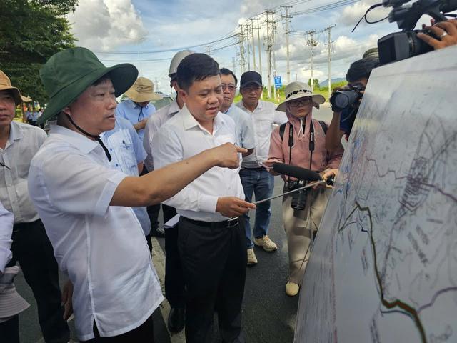 Chủ tịch HĐND TP.HCM khảo sát các công trình trọng điểm kết nối Bà Rịa - Vũng Tàu cũ- Ảnh 1.