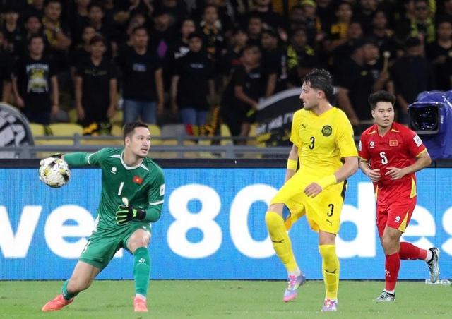 Lộ tình trạng mới nhất của 7 cầu thủ nhập tịch Malaysia bị FIFA phạt: ‘Buồn và thất vọng’- Ảnh 2.