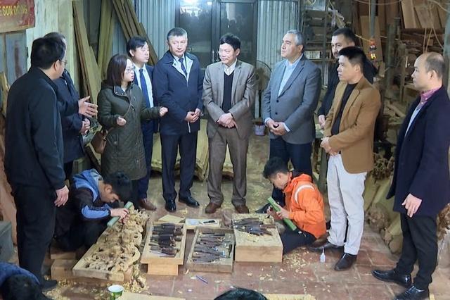 Hà Nội tập trung triển khai đề án tổng thể phát triển làng nghề bền vững - Ảnh 1.