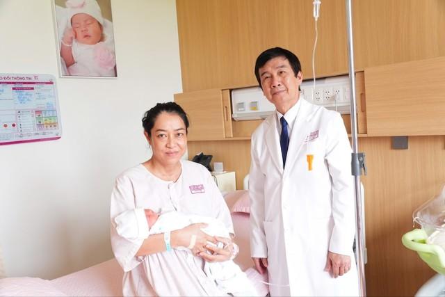 TP.HCM: Bệnh viện Phương Nam xử trí thành công ca thai kỳ nguy cơ cao, hiếm gặp - Ảnh 1.