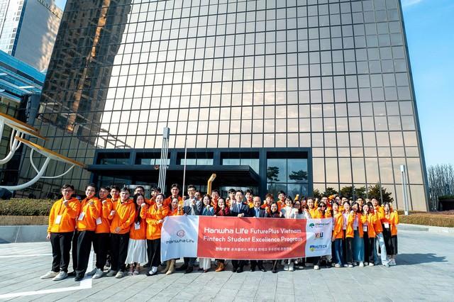 Hanwha Life tổ chức chuyến thực tế tại Hàn Quốc, chắp cánh nhân tài Fintech Việt Nam- Ảnh 1.
