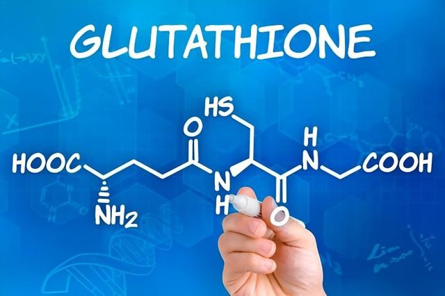 Glutathione là gì? Có thật sự mang lại hiệu quả làm trắng da không mà hot vậy? - Ảnh 1.