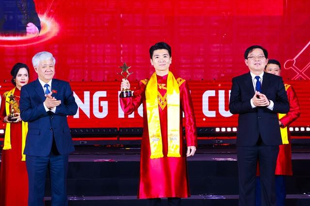 Doanh nhân Đỗ Quang Vinh được vinh danh trong Top 10 Giải thưởng Sao Đỏ 2025- Ảnh 1.