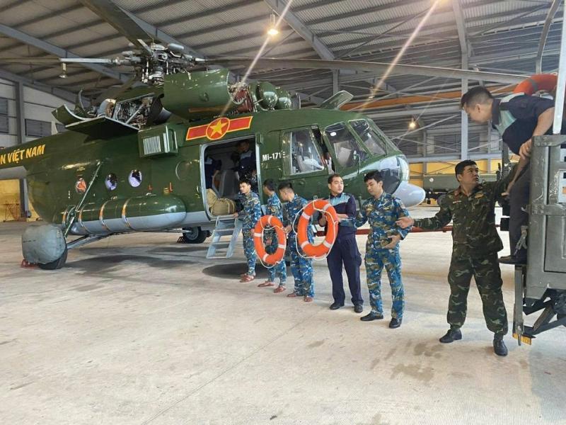 Đà Nẵng điều động khẩn cấp hàng trăm phao cứu sinh chi viện Gia Lai, Đắk Lắk- Ảnh 1.