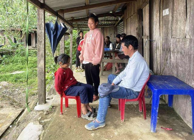 Băng rừng gọi học trò về lại lớp - Ảnh 2.