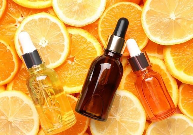 Cảnh báo: 5 'kẻ thù ngầm' bạn vô tư bôi lên mặt mỗi tối, khiến da xấu- Ảnh 2.