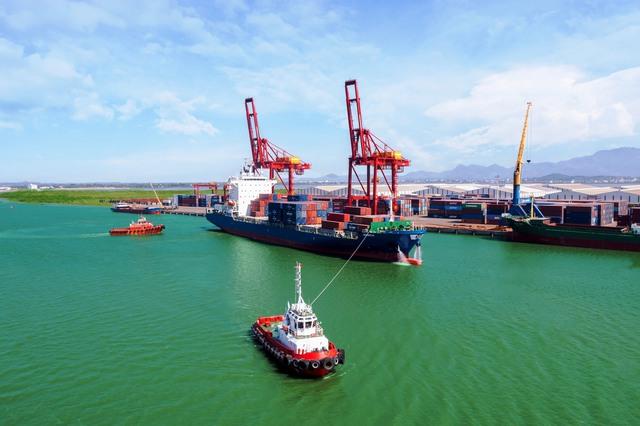 Thủ tướng Chính phủ: Phải đưa ngành logistics tăng trưởng ở mức hai con số- Ảnh 3.