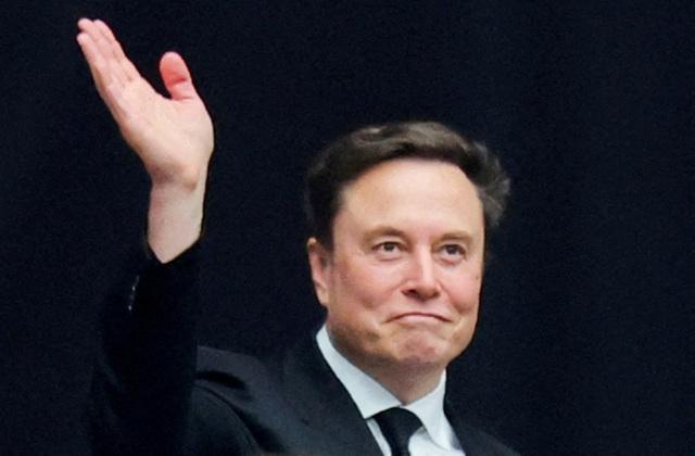 Tỉ phú Elon Musk sẽ nhận gần 1.000 tỉ USD cổ phiếu Tesla?- Ảnh 1.