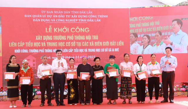 Khởi công trường dân tộc nội trú liên cấp ở vùng biên giới Lâm Đồng, Đắk Lắk - Ảnh 6.