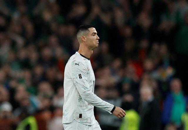 Vắng Ronaldo vì án phạt, Bồ Đào Nha vẫn thắng Armenia với tỷ số kinh ngạc 9-1: Có vé World Cup- Ảnh 1.