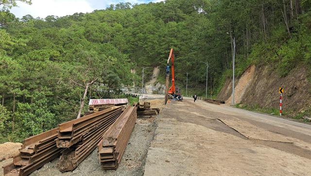 Sạt lở Đà Lạt: Tình hình giao thông và giải pháp an toàn cho phố ngàn hoa - Ảnh 6.