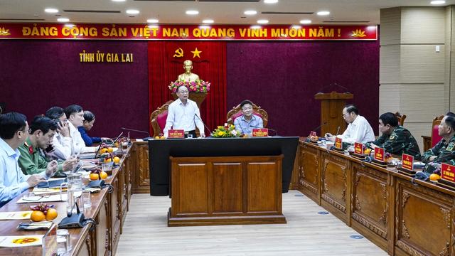 Phó thủ tướng Lê Thành Long chỉ đạo tổng lực hỗ trợ người dân vùng lũ- Ảnh 2.