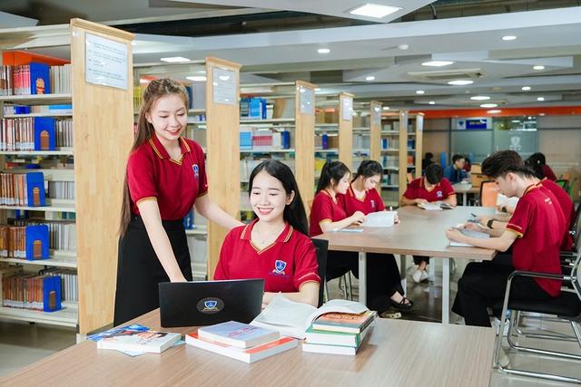 Chuyển đổi số giáo dục trong đại học: Đột phá khoa học công nghệ tại NTTU - Ảnh 4.