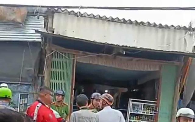 Cà Mau: Hai mẹ con tử vong trong phòng ngủ, nghi phạm treo cổ tự tử - Ảnh 1.