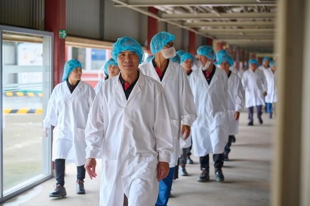 
Nestlé Việt Nam tôn vinh nông dân canh tác cà phê bền vững
- Ảnh 6.