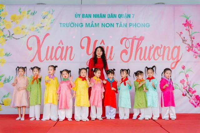 Gần 30 năm cống hiến trong giáo dục mầm non của cô Phạm Bảo Hạnh - Ảnh 2.