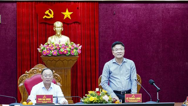 Phó thủ tướng Lê Thành Long chỉ đạo tổng lực hỗ trợ người dân vùng lũ- Ảnh 3.