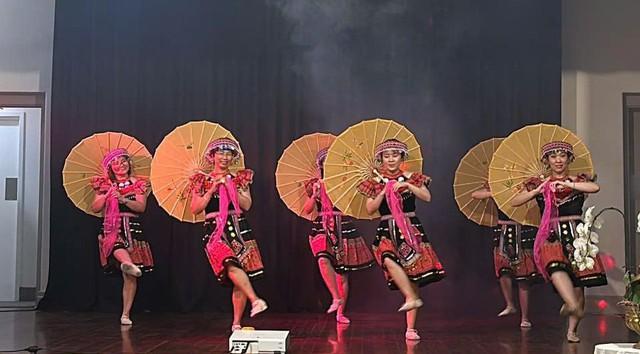 Phụ nữ Việt tại Tây Úc gây quỹ hỗ trợ đồng bào: Gửi yêu thương về quê hương - Ảnh 2.
