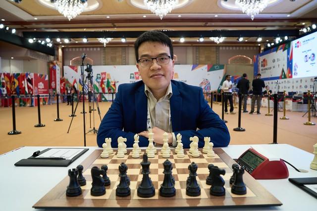 Lê Quang Liêm chia điểm với nhà vô địch Ấn Độ tại World Cup cờ vua 2025- Ảnh 2.