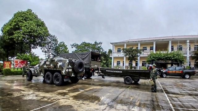 Quảng Ngãi: Thành lập 4 sở chỉ huy bổ trợ ứng phó bão Kalmaegi - Ảnh 1.