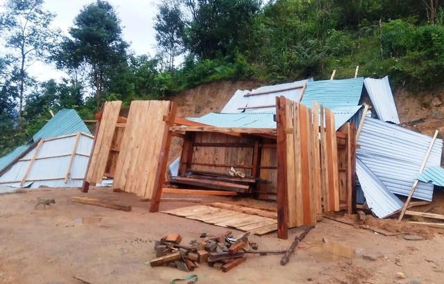 "Lốc xoáy quét chỉ mấy giây mà mọi thứ tan hoang' - Ảnh 5.