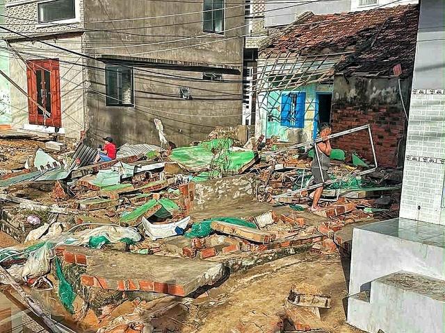 Gia Lai: Hơn 3.500 nhà dân bị sập, tốc mái do bão Kalmaegi - Ảnh 5.