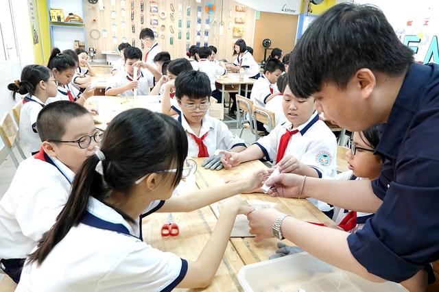 AI trong Giáo dục: Thách thức và cơ hội cho người học và người dạy - Ảnh 1.