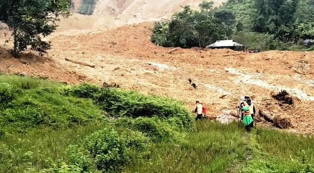 Sạt lở núi ở Đà Nẵng: Tạm dừng tìm kiếm các nạn nhân mất tích  - Ảnh 2.