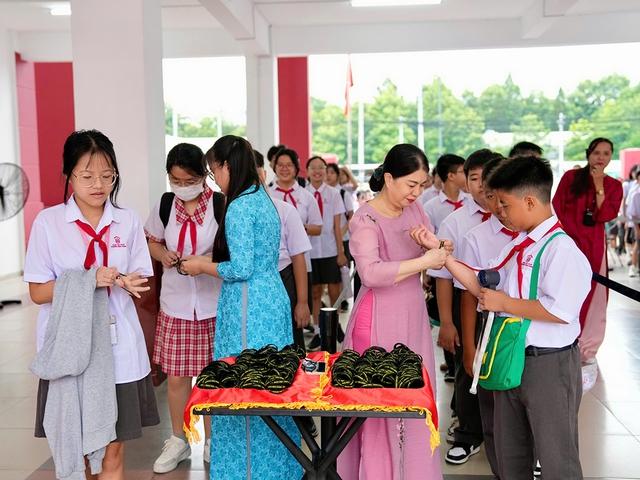 Thầy cô là ' luật sư ' đầu tiên của học sinh trong giáo dục - Ảnh 3.