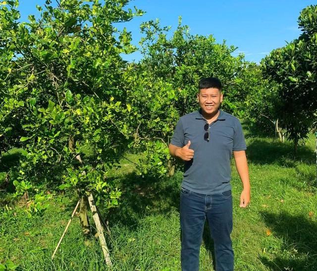Khởi nghiệp với lá chúc, chàng trai miền Tây thu nhập hơn 20 triệu đồng/tháng - Ảnh 1.