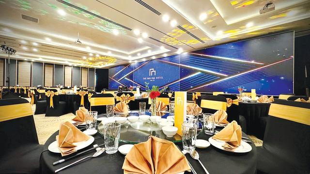 Không gian trang trọng, ấm áp cho những buổi tiệc tri ân ngày 20.11- Ảnh 1.