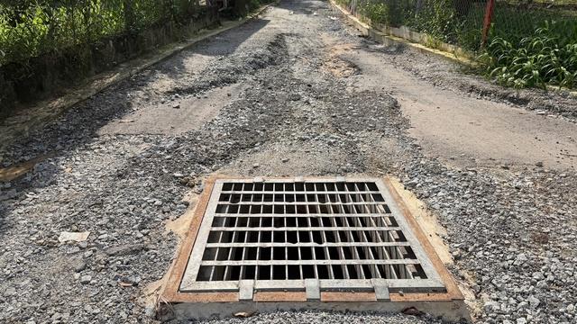 TP.HCM: Đường tiền tỉ mới làm xong đã hư hỏng, liệu có tiêu cực?- Ảnh 2.