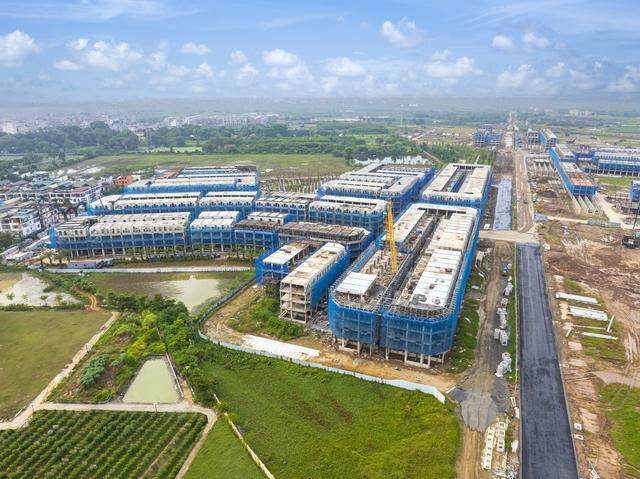 Dự án hàng hiệu phía tây Thủ đô của Sunshine Group chuẩn bị bàn giao   - Ảnh 3.