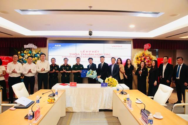 Viettel TP.HCM hợp tác Ngân hàng ACB hỗ trợ hộ kinh doanh chuyển đổi số- Ảnh 1.