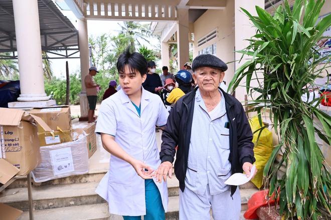 Giám đốc Sở Y tế Đồng Nai kể hành trình nghĩa tình đến vùng lũ Đắk Lắk- Ảnh 8.