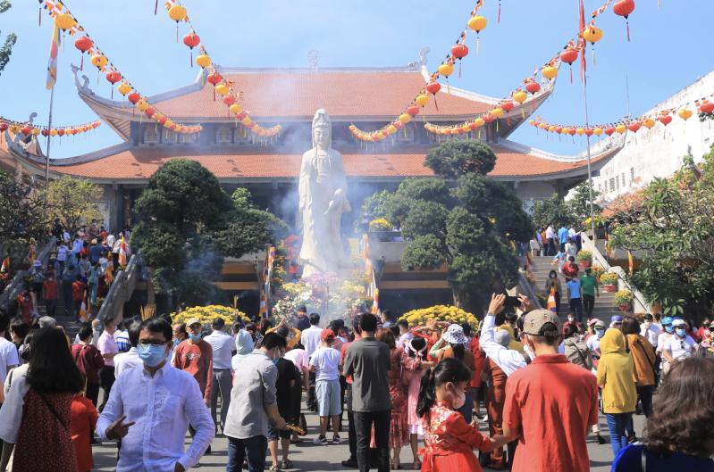 Lịch âm hôm nay ngày 4 tháng 11: Rằm tháng 9, có gì đặc biệt? - Ảnh 1.