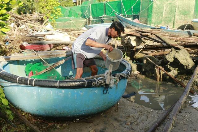 Đắk Lắk: Ngư dân thiệt hại hàng tỉ đồng, mất trắng sau bão số 13 Kalmaegi - Ảnh 2.