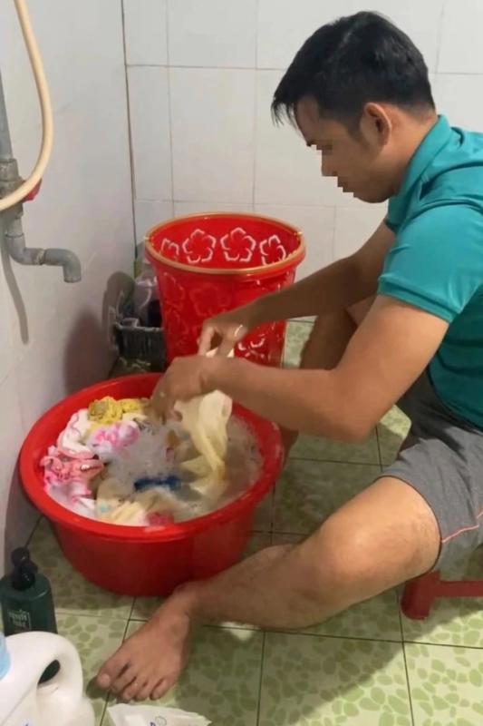 Khi vợ sinh con, chồng thường rơi vào tình trạng khủng hoảng này…- Ảnh 1.