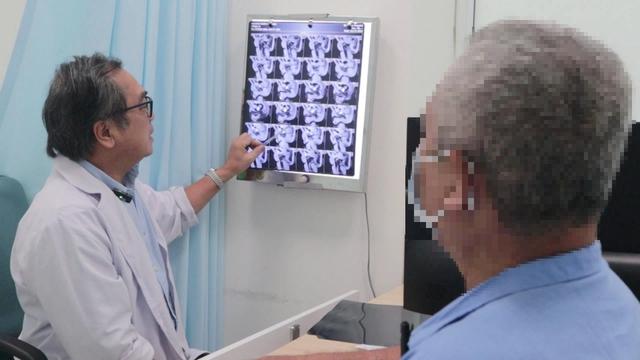 Phẫu thuật bằng robot: 'Cánh tay' chủ lực trong điều trị ung thư tuyến tiền liệt - Ảnh 1.
