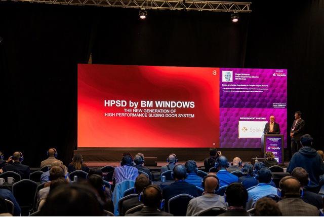 BM Windows - Dấu ấn Việt Nam giữa diễn đàn kiến trúc mặt dựng toàn cầu tại- Ảnh 2.