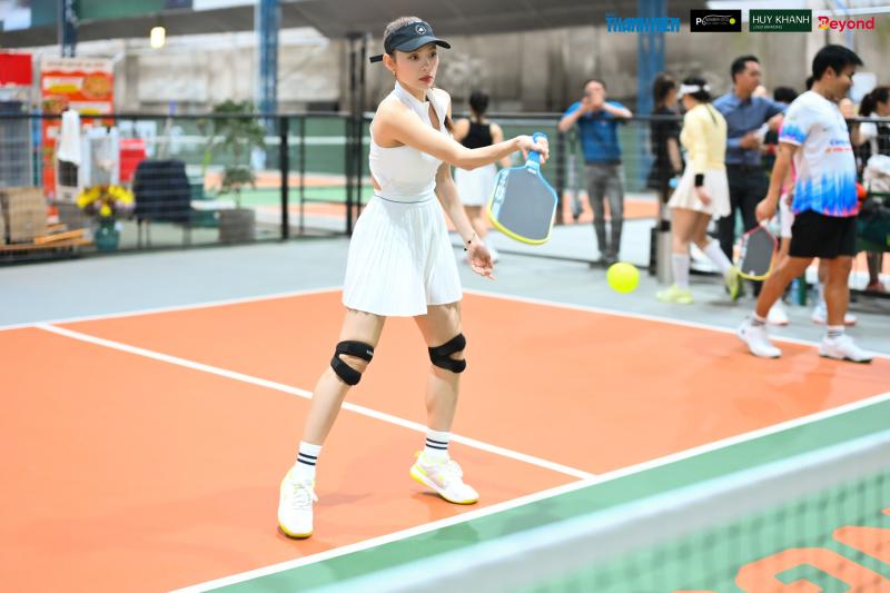 Ca sĩ Minh Hằng rạng rỡ trên sân pickleball- Ảnh 3.