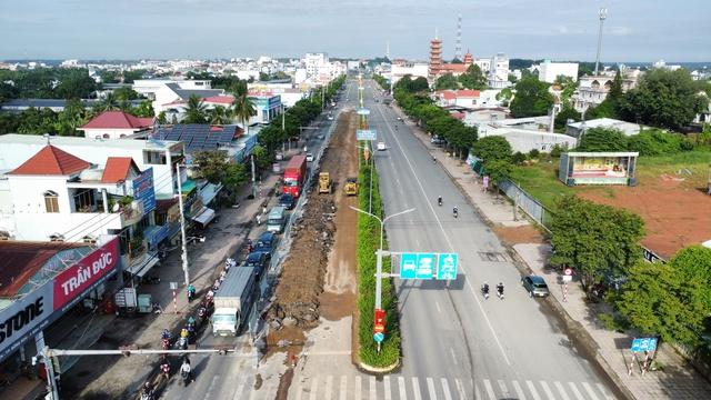 Người dân lo lắng việc sử dụng vật liệu tái chế tại chỗ, sửa quốc lộ 14
- Ảnh 13.